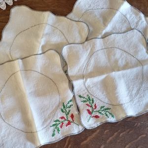 Vintage Ivory Cloth Napkins Linen Embroidered Floral Red Tea Towel Set 4 Table
